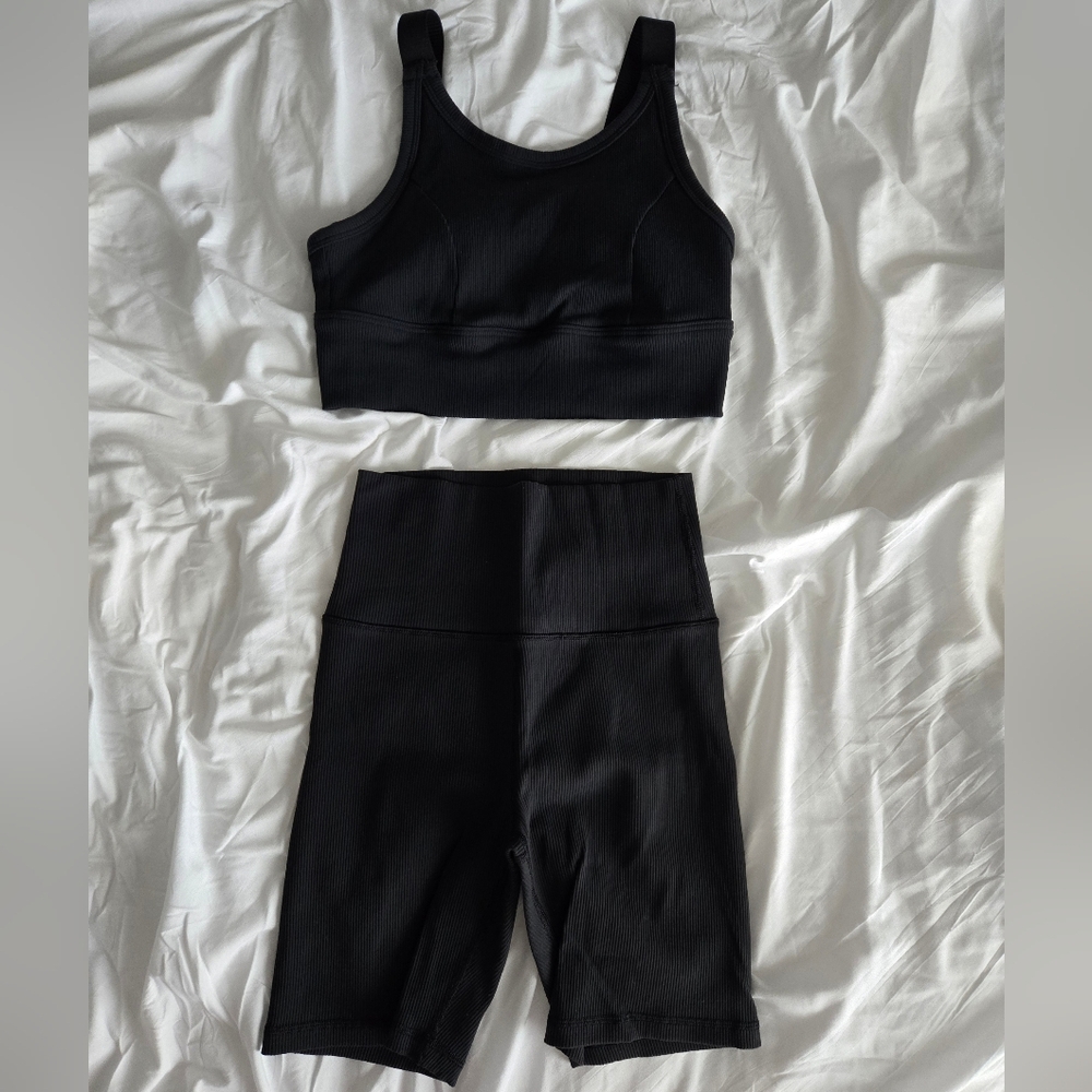 offline by Aerie ribbed bike short and sports bra set, black, medium